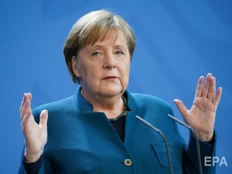 Меркель самоизолируется. У врача, который делал ей прививку, нашли коронавирус
