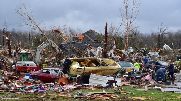 В США из-за мощного урагана погибли десятки человек