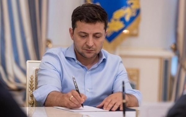 Зеленский созывает СНБО из-за эскалации на Донбассе