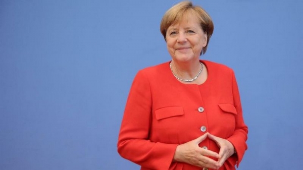 Ангела Меркель закончила самоизоляцию и вернулась к работе