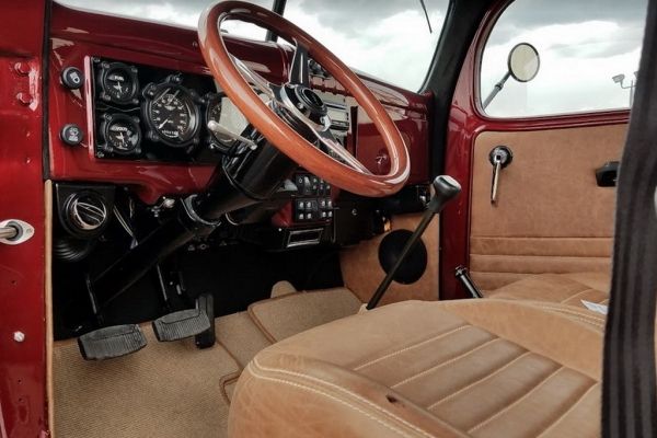 70-летний Dodge превратили в современный вездеход