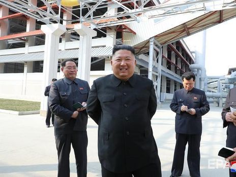 Первый публичный выход Ким Чен Ына после слухов о его смерти. Видео