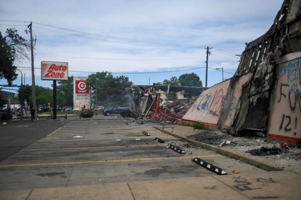 Столкновения в Миннесоте: из-за беспорядков задействовали Нацгвардию