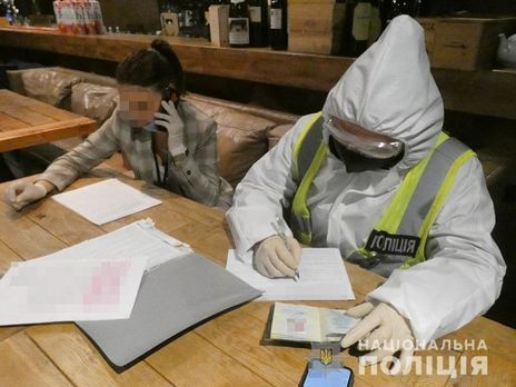 Правоохранители составили протокол на руководство киевского ресторана, работавшего в карантин