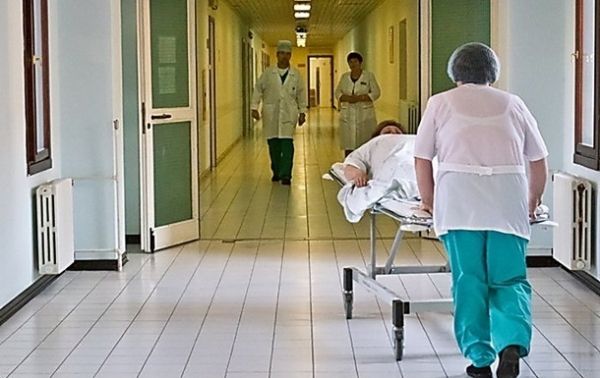 На Закарпатье едва хватает мест в больницах для пациентов с COVID-19