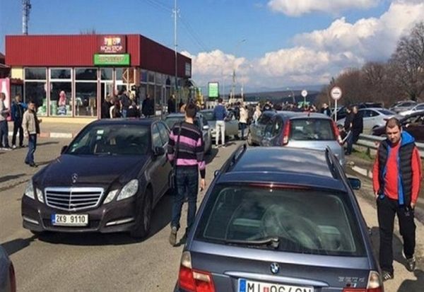 Украинцы потратили почти полтора миллиарда долларов на иномарки
