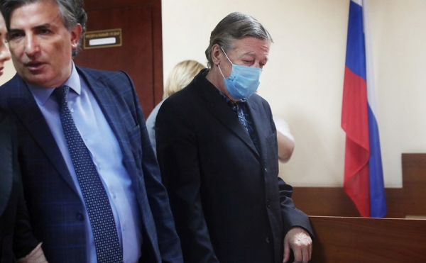 Ефремов прокомментировал приговор и заявил, что не доверяет своему адвокату