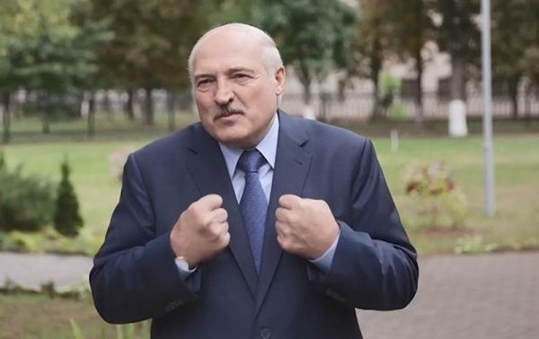 Лукашенко предупредил о «резне» в случае смены власти