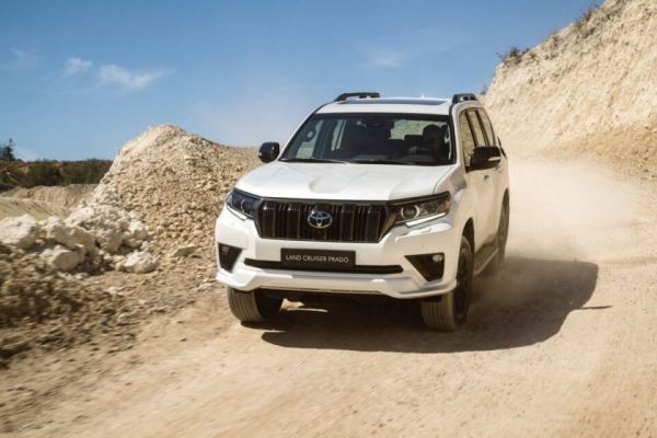 Toyota показала Land Cruiser Prado на официальных снимках