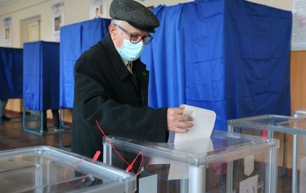 Местные выборы в Украине: на участки пришли лишь 24% избирателей