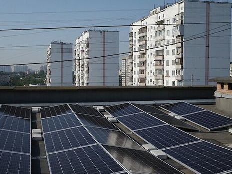 ДТЭК подсоединил к сети крупнейшую в Украине солнечную электростанцию на крыше многоквартирного жилого дома