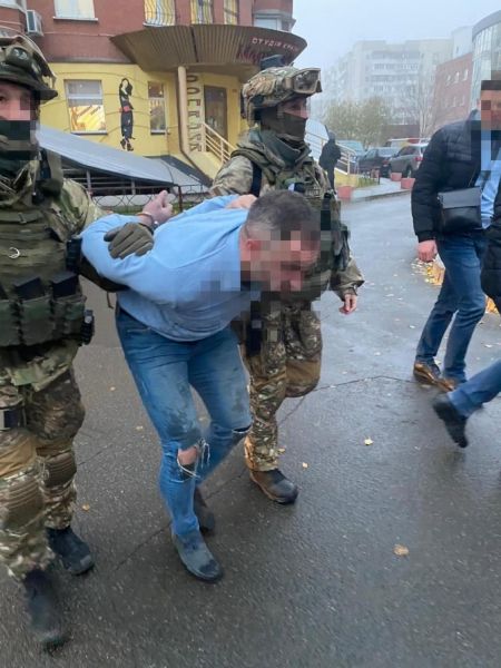 Задушили и хотели залить бетоном: В Киеве задержали подозреваемых в убийстве музыканта