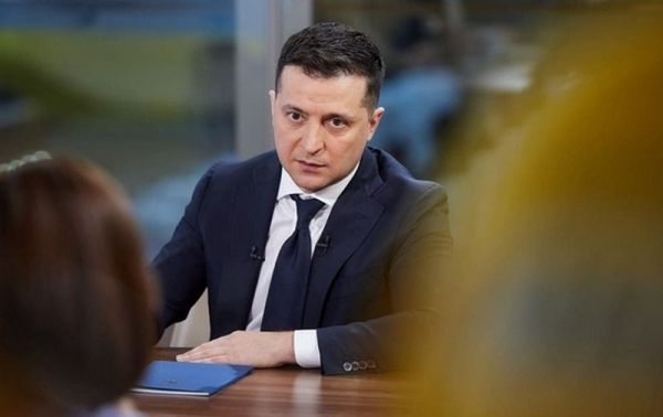 Зеленский провел закрытую встречу со “слугами народа”, — СМИ