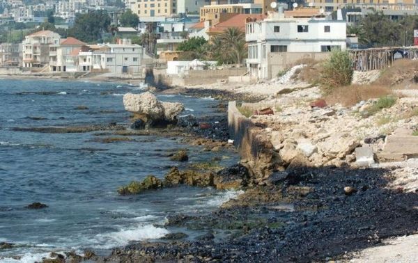 Экологическое бедствие в Израиле: 150 километров береговой линии покрыто мазутом