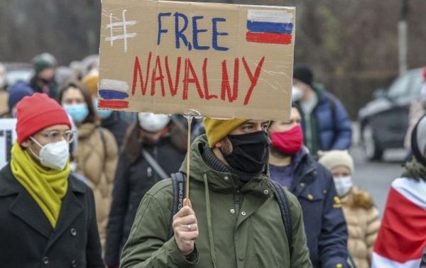 У Навального решили возобновить протесты