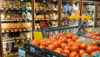    Цены на продукты в апреле взлетят: что подорожает больше всего    