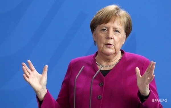Меркель выступила за продление локдауна в Германии