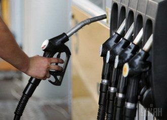     В Украине сети АЗС подняли цены на топливо    