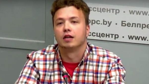 МИД Беларуси организовал брифинг с участием Протасевича: иностранные СМИ его покинули. Видео