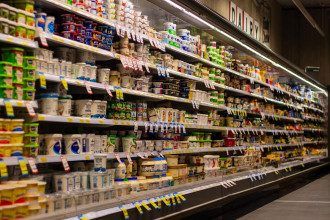     Цены на продукты рекордно взлетят: к чему готовиться украинцам    