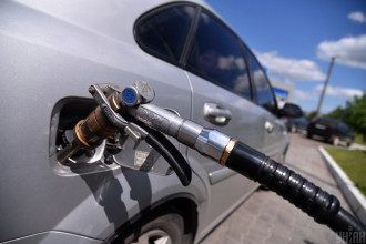     Автомобильный газ продолжает дорожать: почему и насколько еще взлетит цена на топливо    