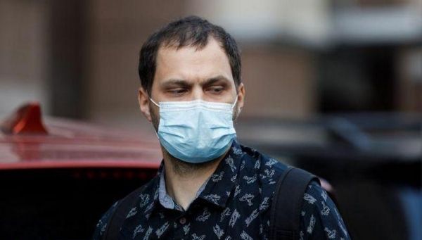 Сенат Франции одобрил новые ограничения для невакцинированных