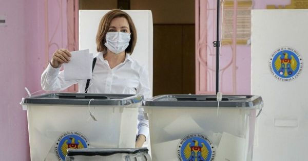 Выборы в Молдове: проевропейская партия президента Санду набрала большинство