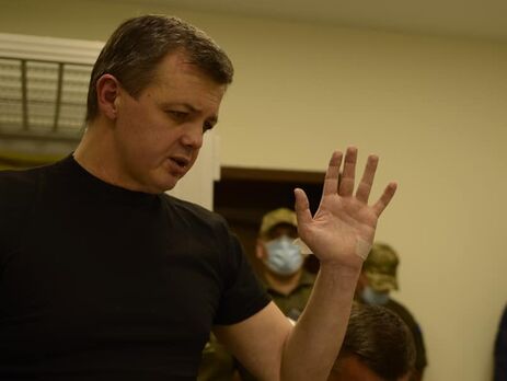 Семенченко продлили арест на два месяца. Он заявил, что голодает уже 40 дней