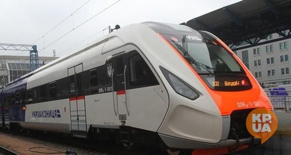 В Украине ужесточили правила пассажирских перевозок: с какими документами пустят в поезд, самолет и автобус - Новости на KP.UA