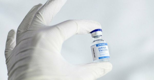 Нардепы ответили, когда выпустят украинскую вакцину от коронавируса