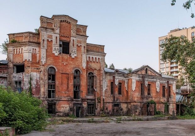 Вскоре начнется восттановление старого ликеро-водочного завода. Фото: facebook.com/PBGKovalska/