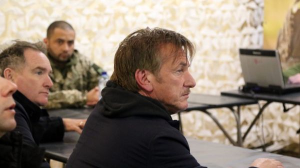 Шон Пенн приехал на Донбасс для съемок документального фильма (Фото)
