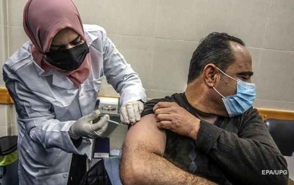 В ОАЭ вакцинировали 100% населения