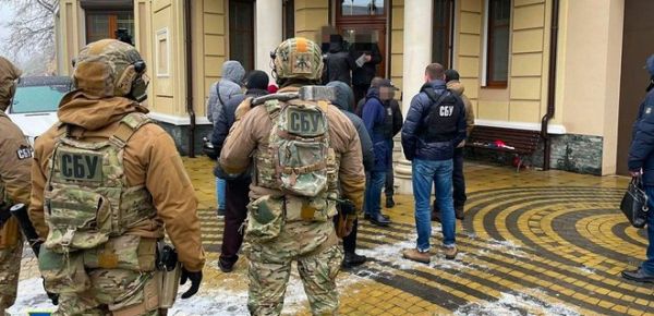 
Занизили цену на 700 млн грн: СБУ заявила о разоблачении махинаций с землей под Киевом 