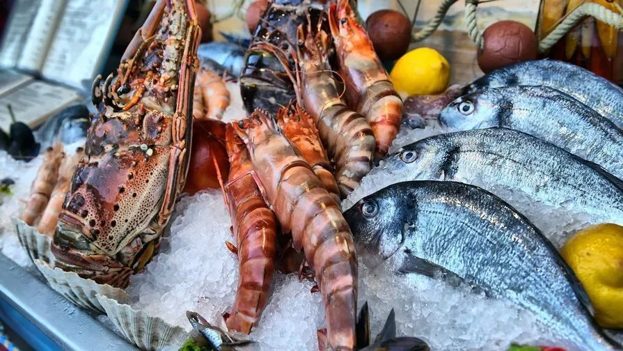 За фейковым Instagram-магазином по продаже рыбы и икры пряталась мошенница из Бердянского района