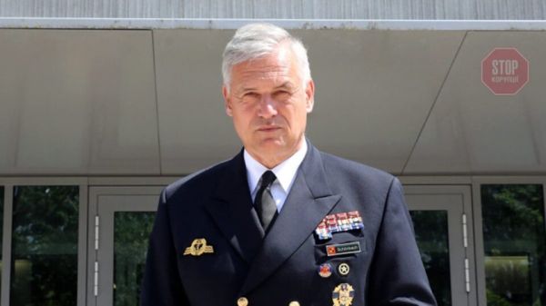 Глава ВМС Германии Шенбах после скандальных заявлений об Украине ушел в отставку