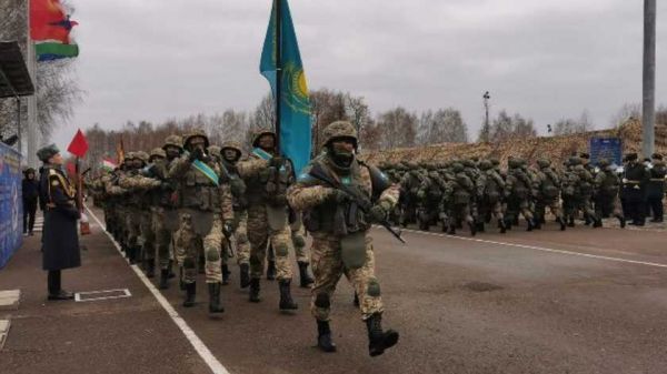 Россия и Беларусь ввели войска в Казахстан: будут бороться с «террористами»