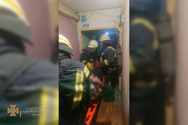 В Каменском во время пожара пенсионер получил сильные ожоги