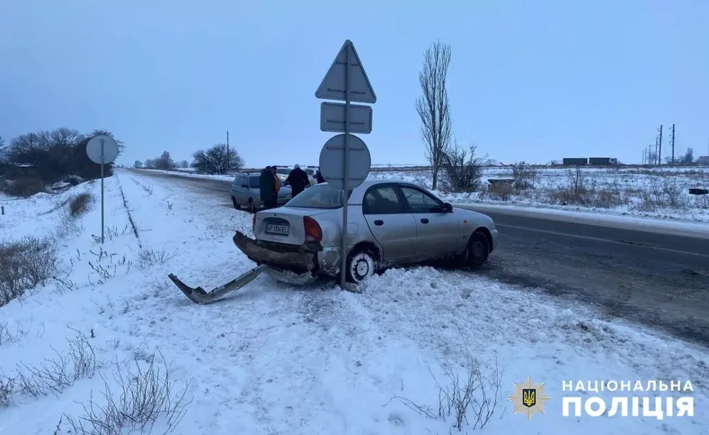 Пьяный водитель «МAZDA» въехал в «Daewoo», скрылся с места ДТП, а потом поменялся местами с несовершеннолетним