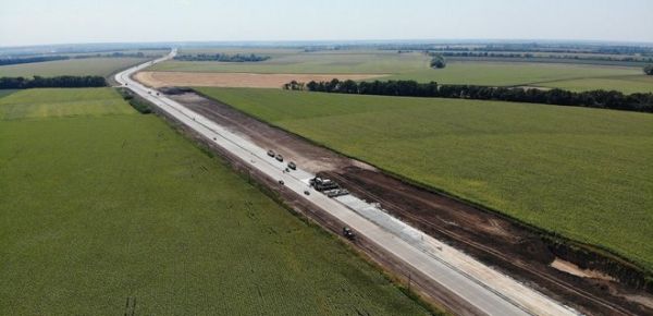 
На дороги потратили втрое больше из госбюджета в 2021 году, чем планировали 