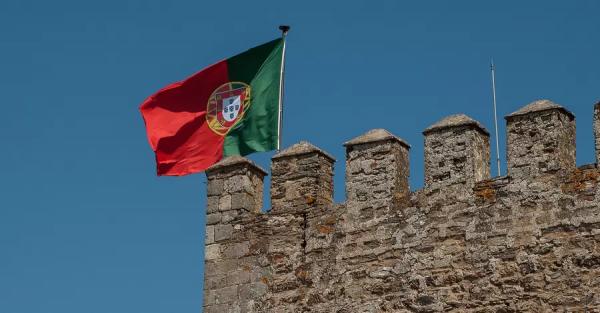 Португалия ослабила ограничения на поездки для владельцев сертификатов о вакцинации - Коронавирус