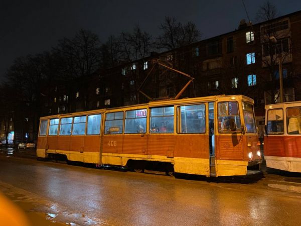 В Кривом Роге отстранили от работы невакцинированных водителей трамваев