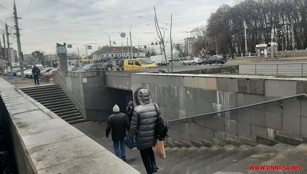 У Вінниці планують грандіозну реконструкцію вулиці Пирогова зі збільшенням кількості смуг, «оксамитовим шляхом» і хабом для пасажирів на «Урожаї»                    
