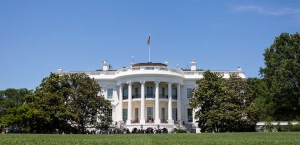 
Белый дом заявил о возможном расширении санкций против РФ. Пострадает сектор нефти и газа 