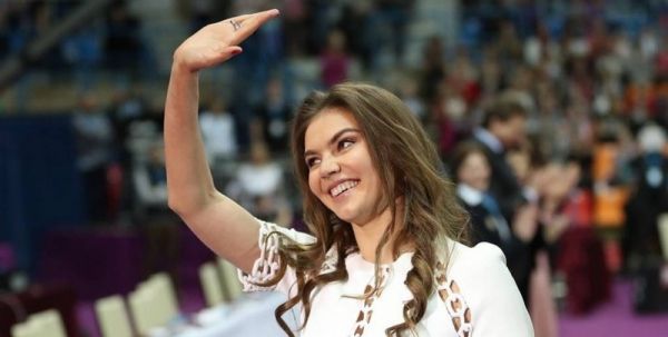 Стало известно, где сейчас находится Алина Кабаева