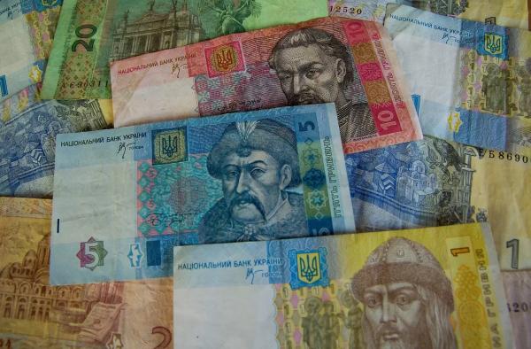 Кабмин разрешил украинцам тратить деньги из "пакета малыша" на любые товары - Новости экономики