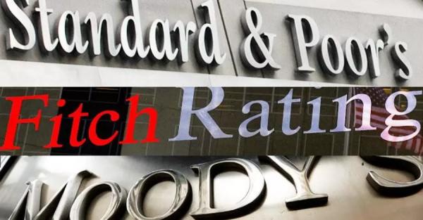 S&P, Fitch, Moody's обрушили рейтинги России до «мусорных»: что это значит - Новости экономики