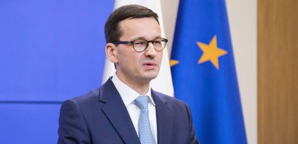
Премьер Польши: Решение о передаче Украине истребителей должно приниматься на уровне НАТО 