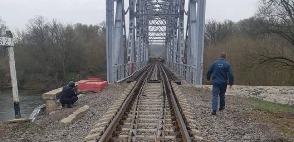 
 В Белгороде заявили о повреждении железной дороги у границы с Украиной
