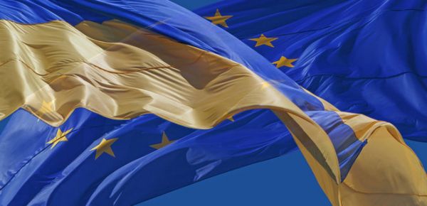 
Украинцы максимально "за" вступление в ЕС. Поддержка идеи членства в НАТО снижается: опрос 